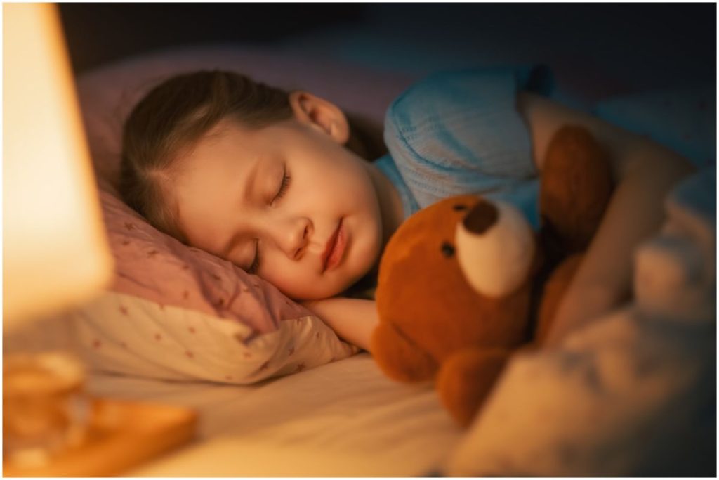 anak tidur dengan nyaman