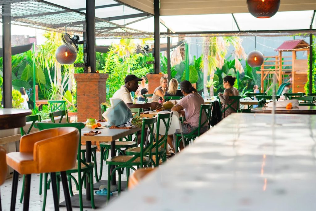 Dolan Restaurant & Park